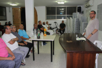  بالصور: لجنة الحج والعمرة تُنظم درساً لحجاج بيت الله الحرام في دار القرآن الكريم